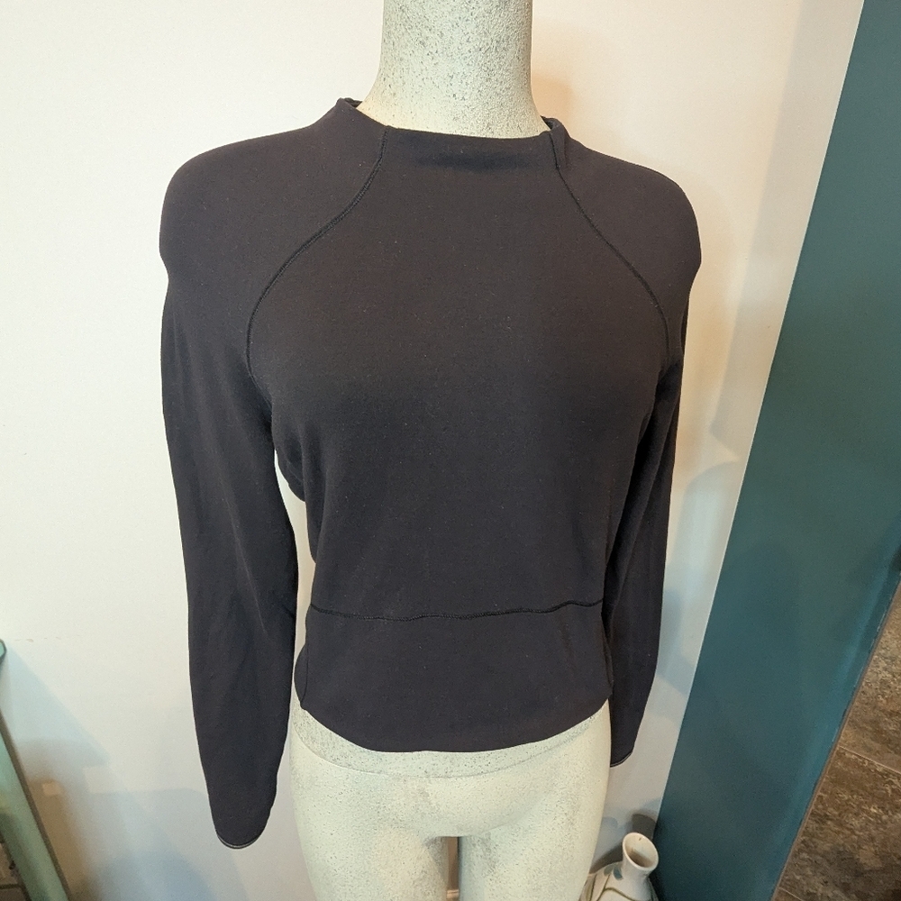 Lululemon Hill and Valley Mock Neck Crop Long Sleeve Women's Sz 8 Black